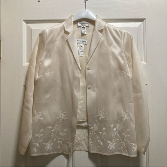 Rena Rowan Tops - Vintage 100% Silk Embroidered Cream Blazer and Tank Set - Rena Rowan 4P